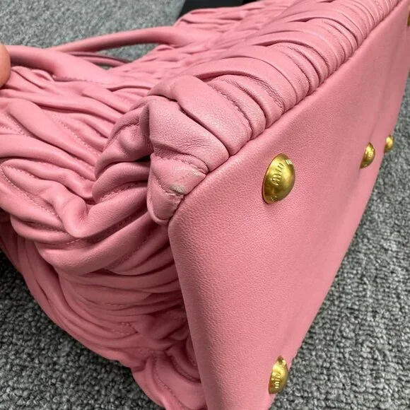 Miu Miu Leather Shoulder Bag 675-040125 - Picture 13 of 16